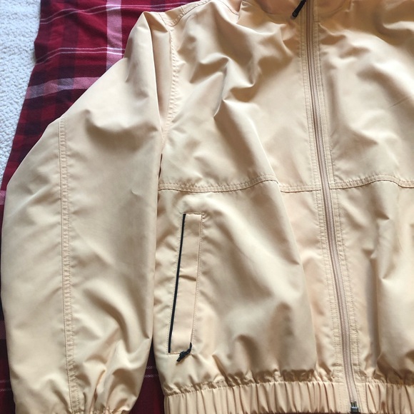 Cutter & Buck Men’s Medium Yellow Nautical Windbreaker Casual Sport Jacket - Picture 5 of 16